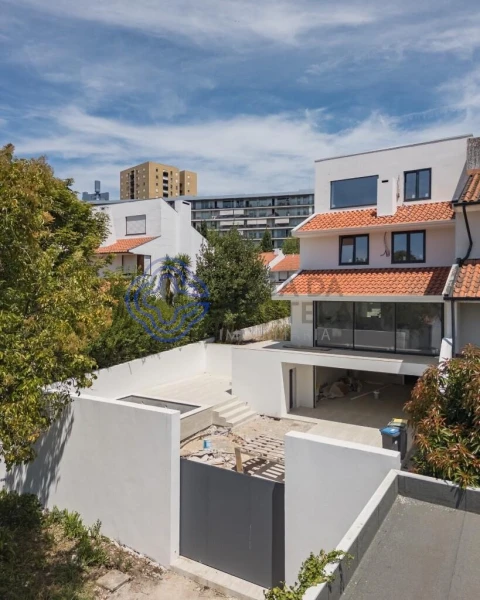 Moradia T4 para Venda em Cidade da Maia