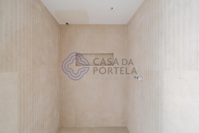 Moradia T4 para Venda em Cidade da Maia Foto 17