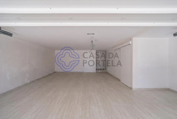 Moradia T4 para Venda em Cidade da Maia Foto 30