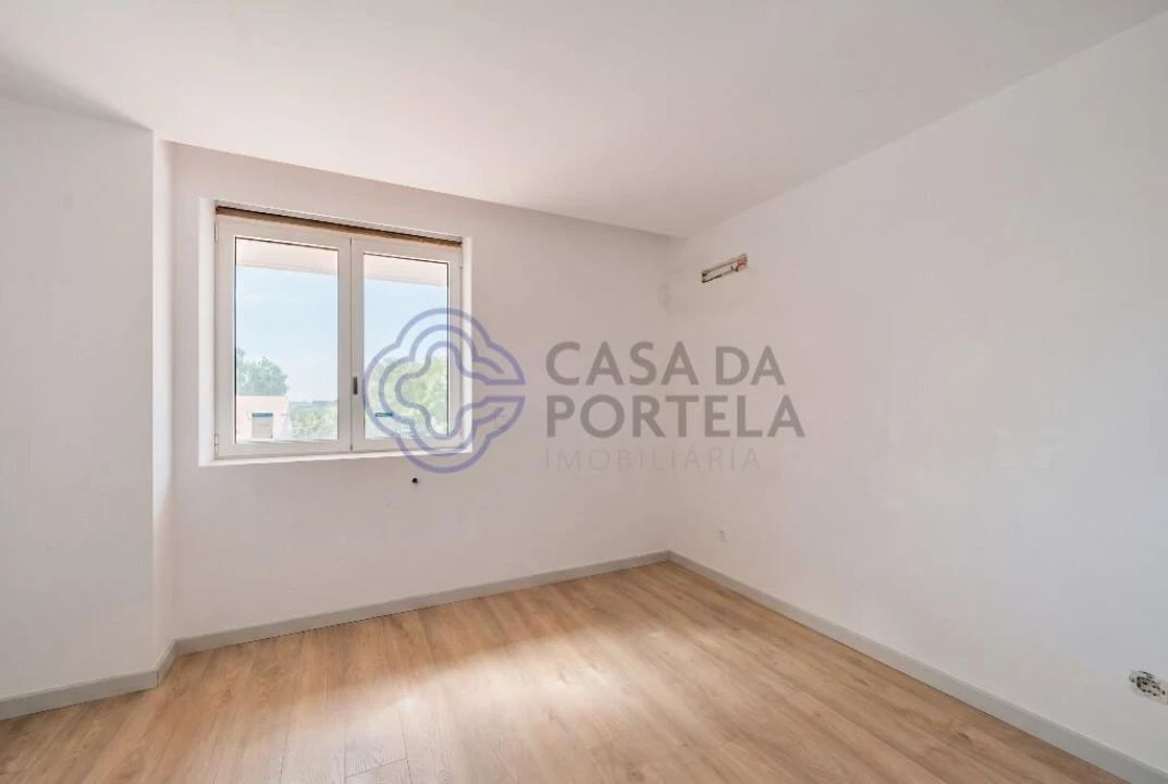 Moradia T4 para Venda em Cidade da Maia Foto 23