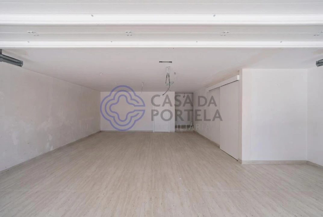 Moradia T4 para Venda em Cidade da Maia Foto 30