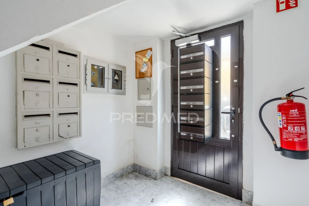 Apartamento T3 para Venda em Beato Foto 19