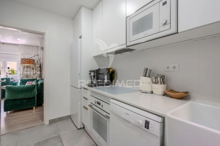 Apartamento T3 para Venda em Beato Foto 4