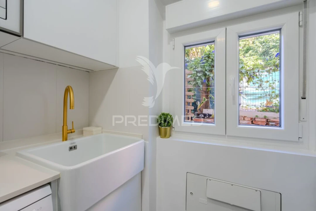 Apartamento T3 para Venda em Beato Foto 6