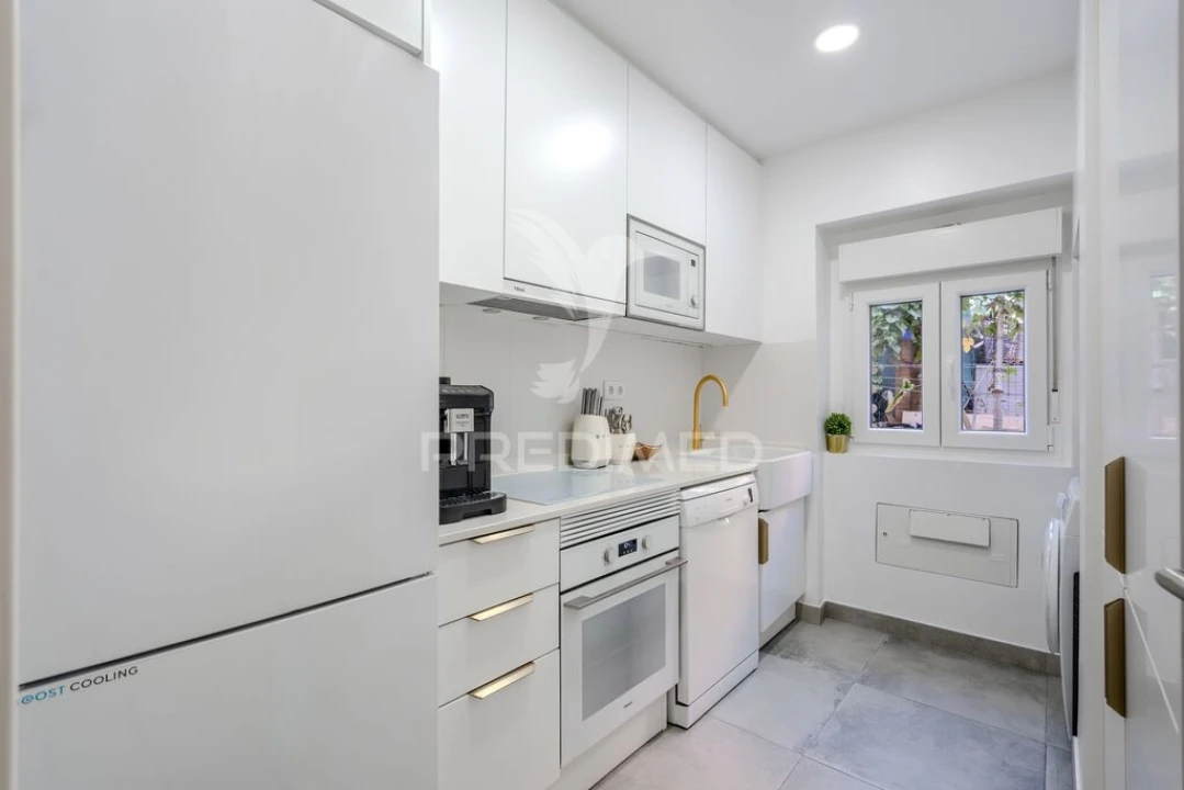 Apartamento T3 para Venda em Beato Foto 5