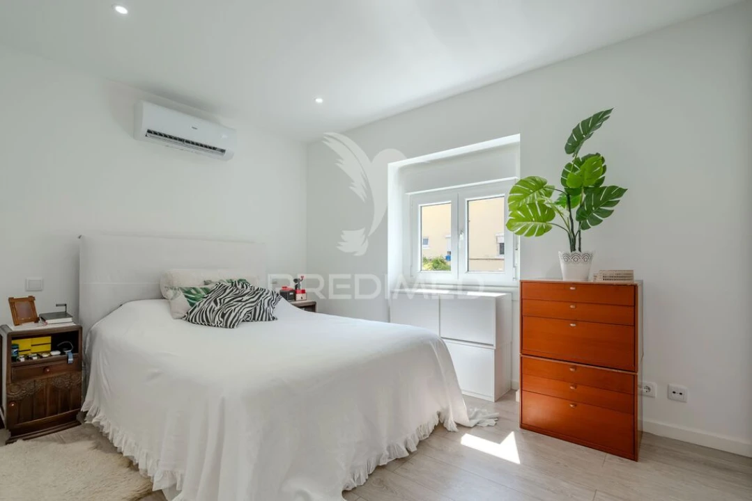 Apartamento T3 para Venda em Beato Foto 8
