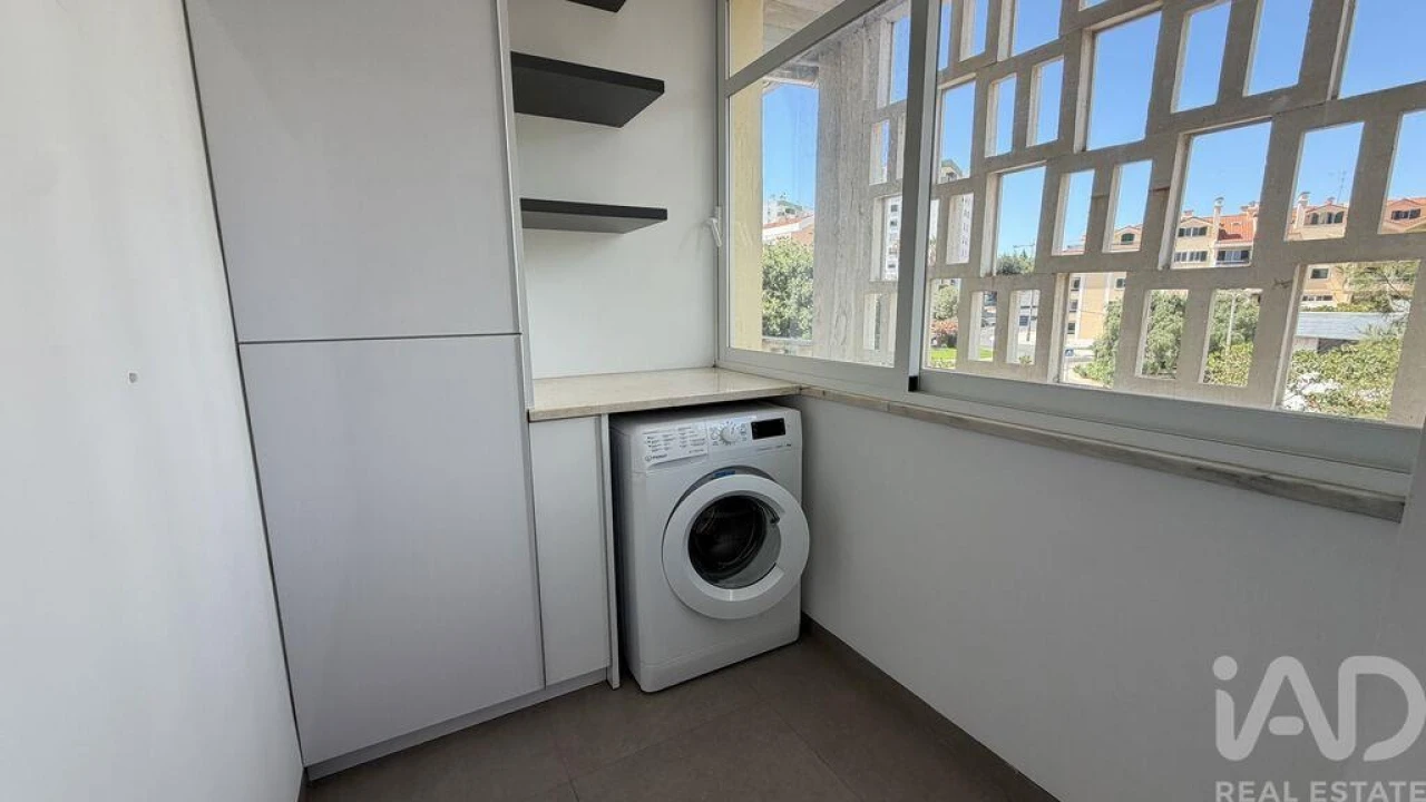 Apartamento T2 para Arrendamento em Carcavelos e Parede Foto 12