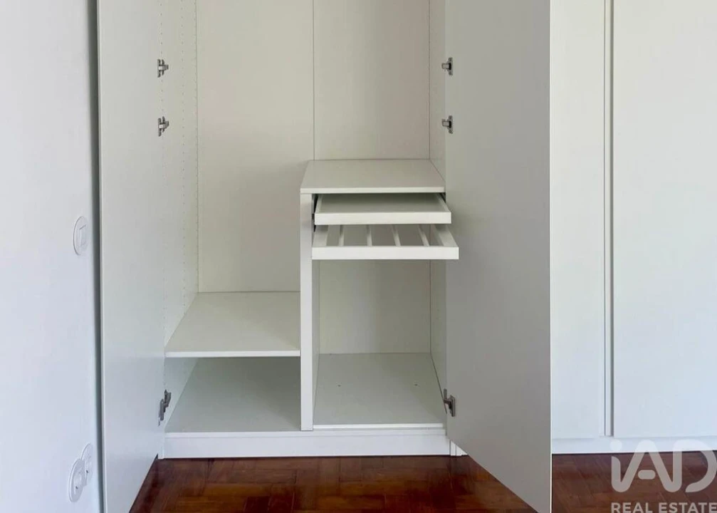 Apartamento T2 para Arrendamento em Carcavelos e Parede Foto 18