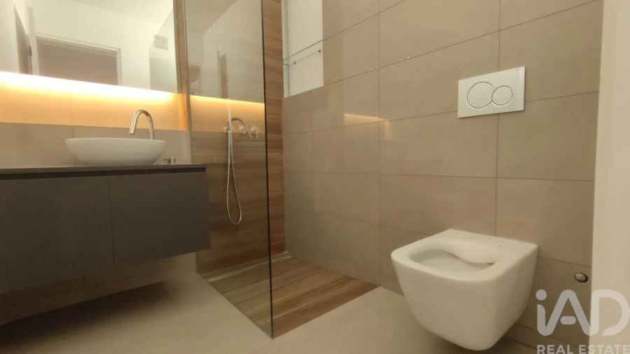 Apartamento T2 para Arrendamento em Carcavelos e Parede Foto 20