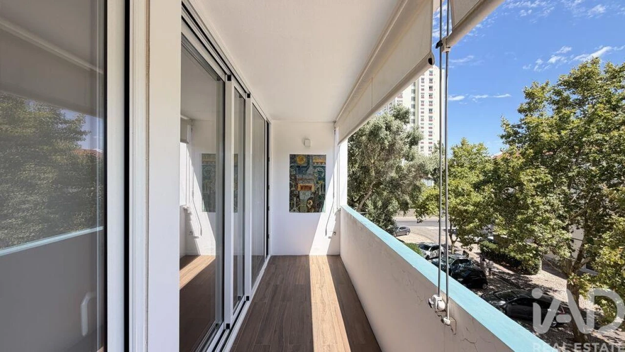 Apartamento T2 para Arrendamento em Carcavelos e Parede Foto 7