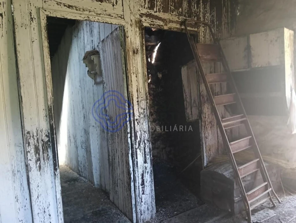 Moradia T3 para Venda em Aricera e Goujoim Foto 5