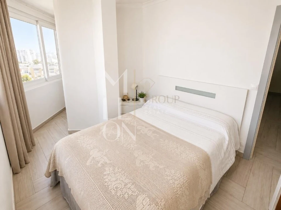 Apartamento T2 para Venda em Portimão Foto 13