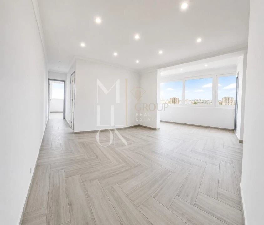 Apartamento T2 para Venda em Portimão Foto 5