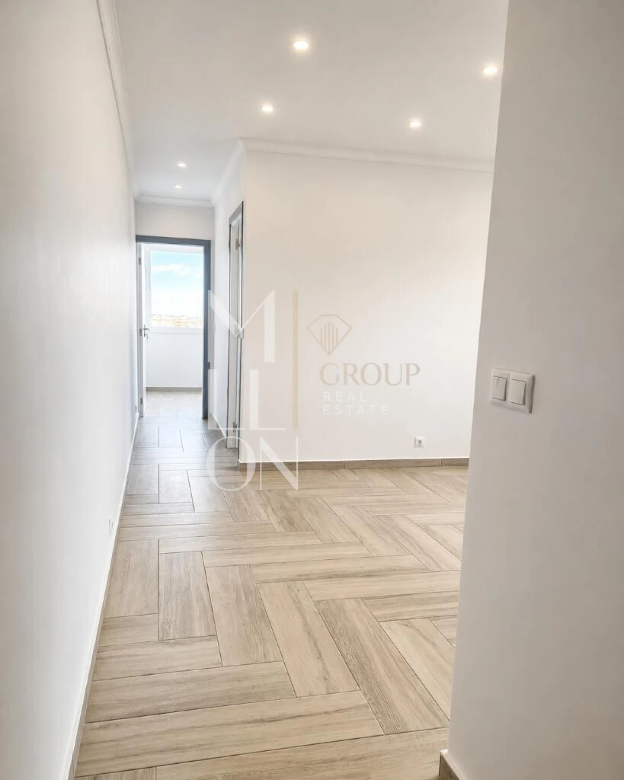 Apartamento T2 para Venda em Portimão Foto 3