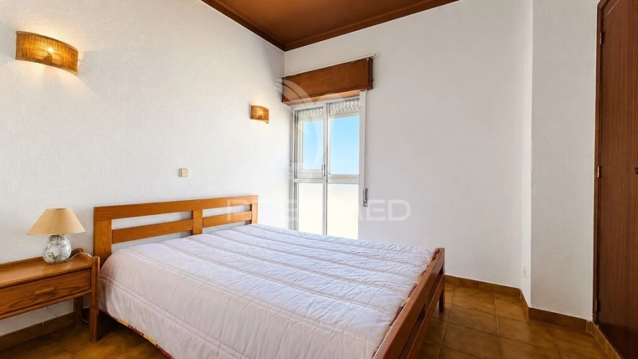 Apartamento T2 para Venda em Portimão Foto 12