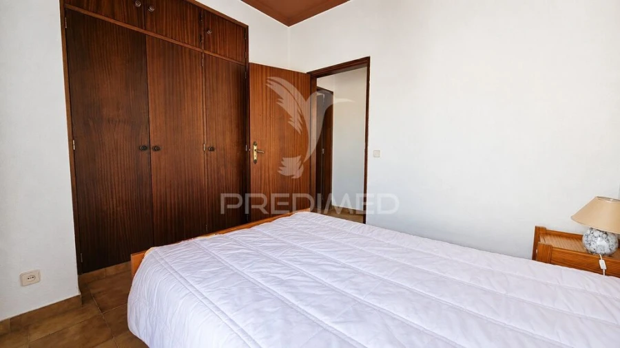 Apartamento T2 para Venda em Portimão Foto 13