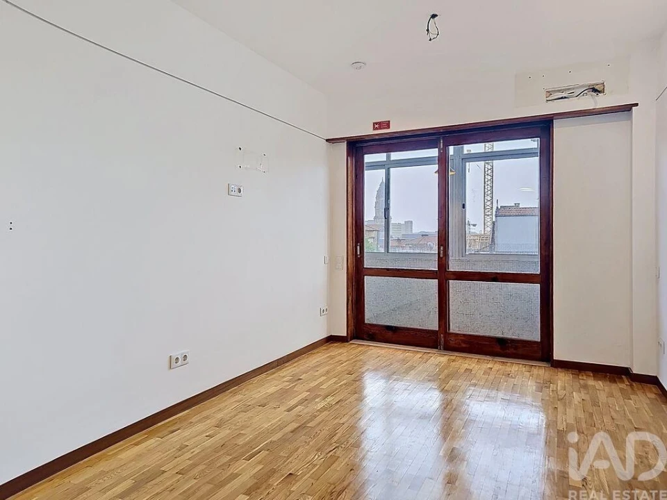 Apartamento T1 para Venda em Cedofeita, Santo Ildefonso, Sé, Miragaia, São Nicolau e Vitória Foto 5