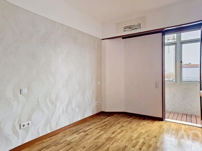 Apartamento T1 para Venda em Cedofeita, Santo Ildefonso, Sé, Miragaia, São Nicolau e Vitória Foto 2