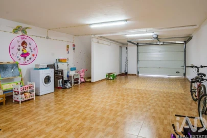 Moradia T3 para Venda em Ferreiras