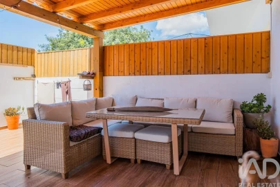 Moradia T3 para Venda em Ferreiras