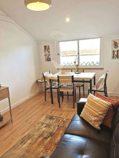 Apartamento T2 para Venda em Além da Ribeira e Pedreira
