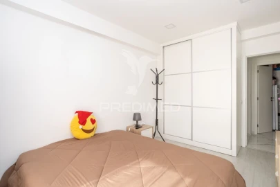 Apartamento T2 para Venda em Laranjeiro e Feijó