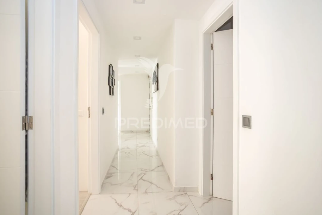 Apartamento T2 para Venda em Laranjeiro e Feijó Foto 17