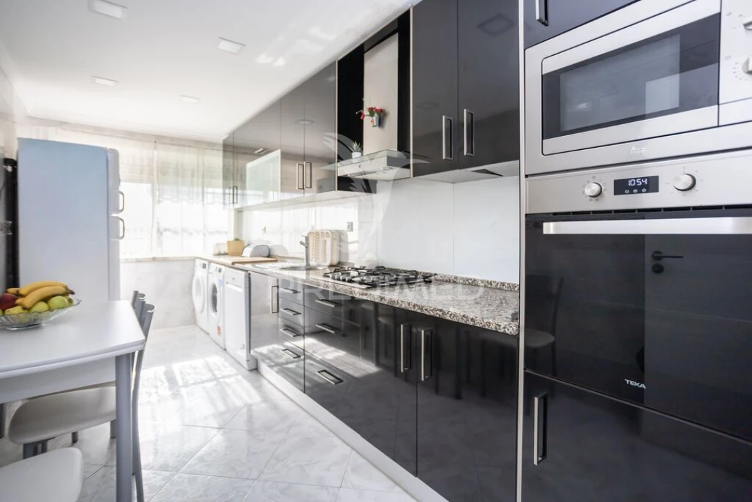 Apartamento T2 para Venda em Laranjeiro e Feijó Foto 5