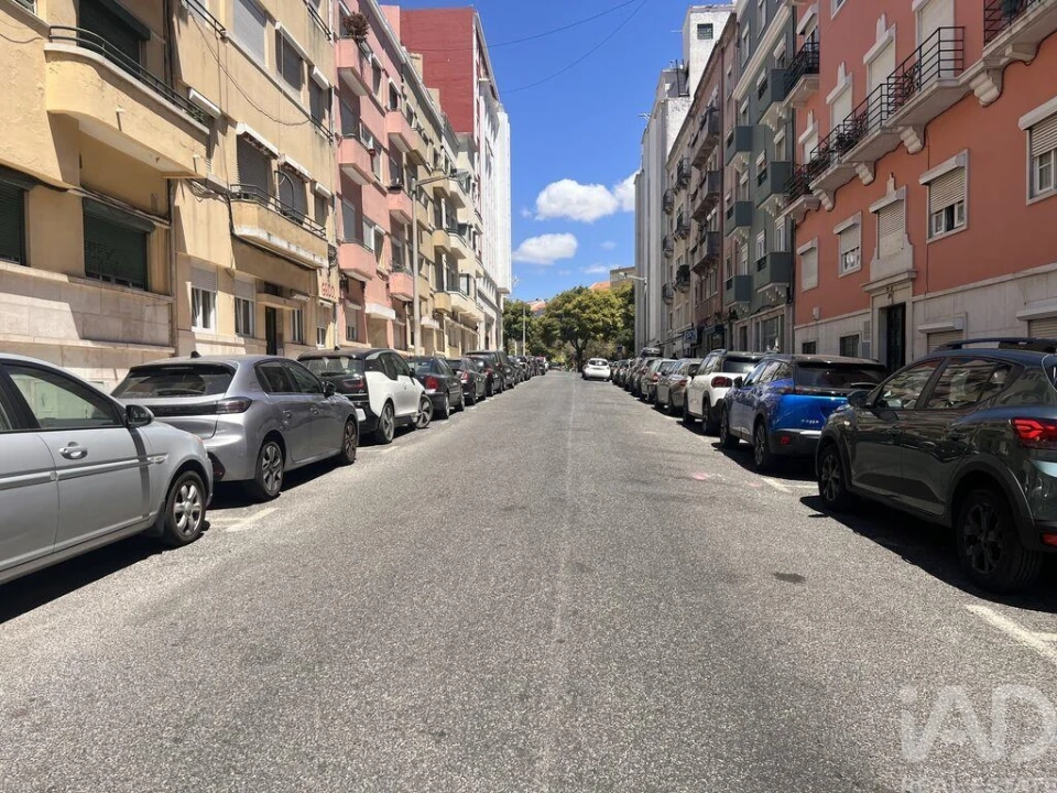 Apartamento T5 para Venda em Arroios Foto 35