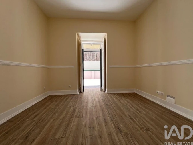 Apartamento T5 para Venda em Arroios Foto 13