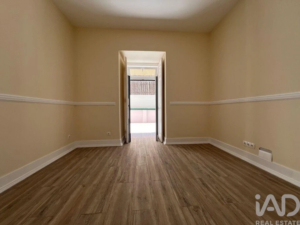 Apartamento T5 para Venda em Arroios Foto 13