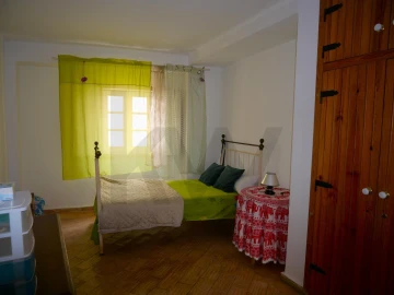 Moradia T4 para Venda em Estômbar e Parchal