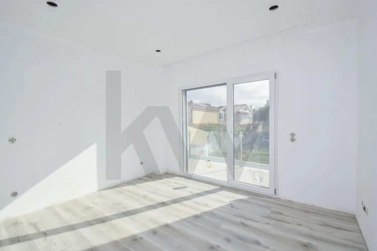 Moradia T3 para Venda em São Domingos de Rana Foto 12