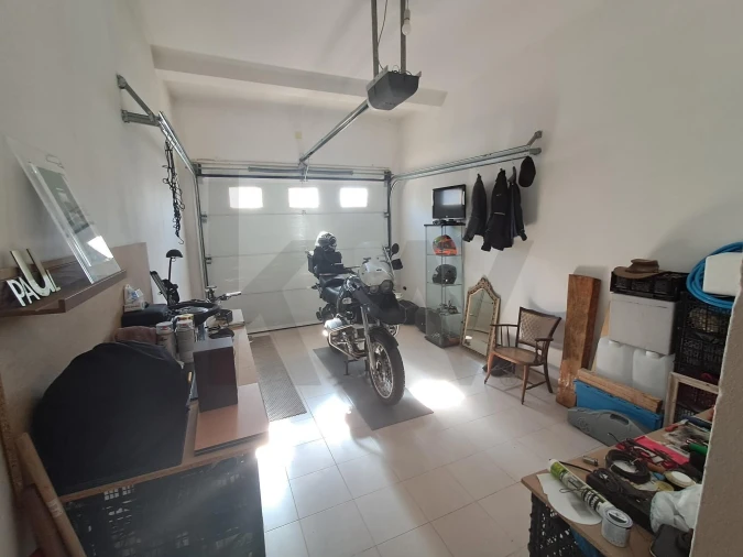 Moradia T4 para Venda em Avelar Foto 8