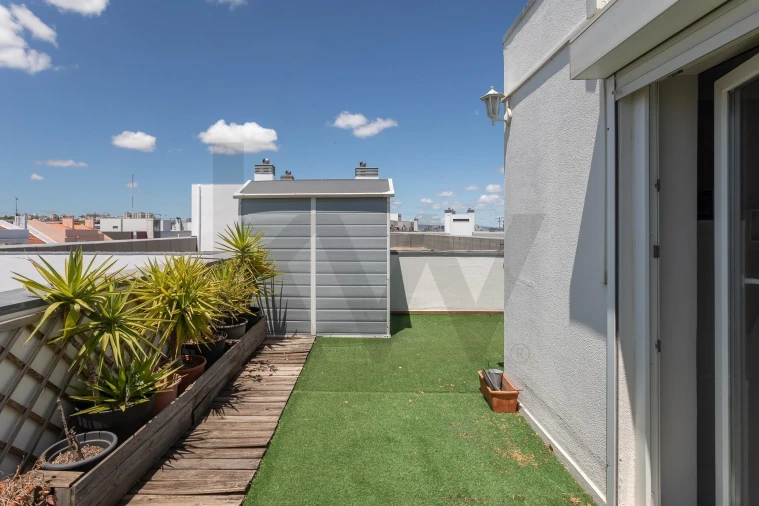 Apartamento T2 para Venda em Marvila Foto 33