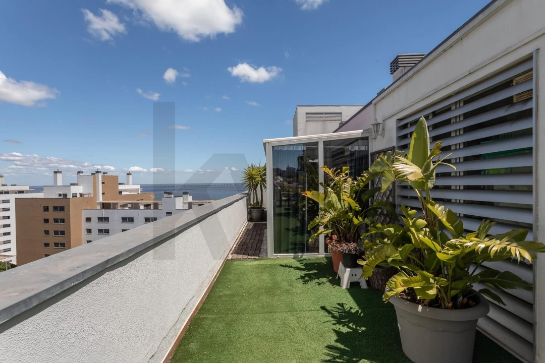 Apartamento T2 para Venda em Marvila Foto 38
