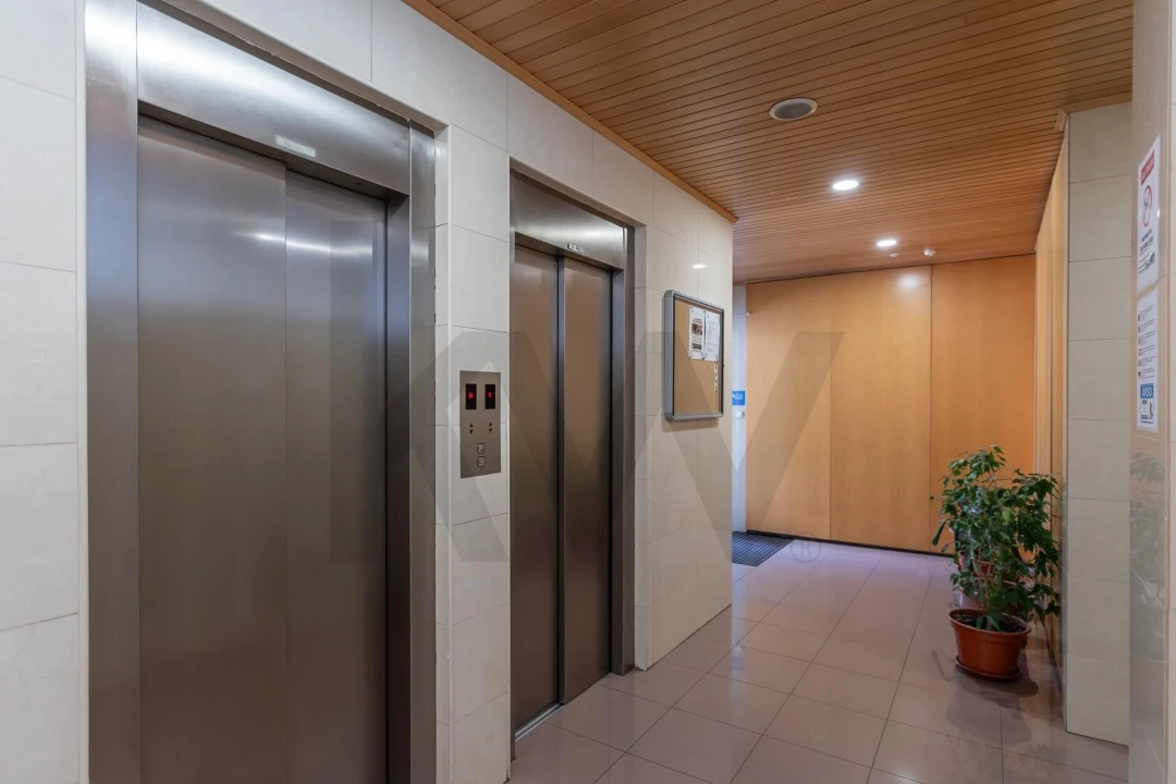Apartamento T2 para Venda em Marvila Foto 44