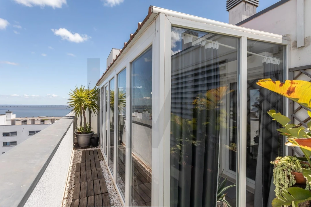 Apartamento T2 para Venda em Marvila Foto 40