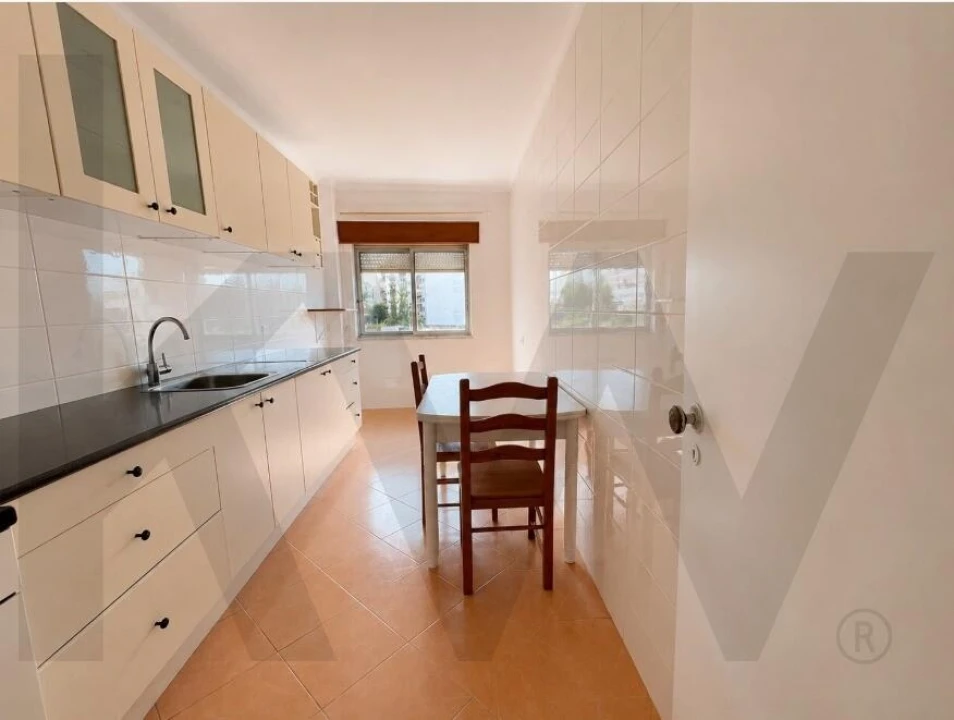 Apartamento T2 para Venda em Setubal (São Sebastião) Foto 9