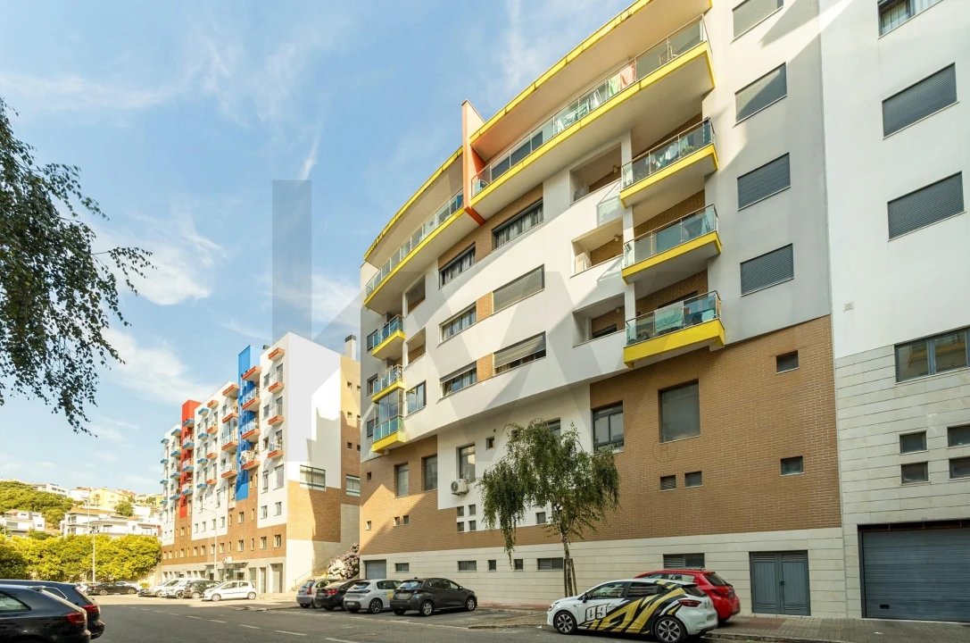 Loja para Arrendamento em Ramada e Caneças Foto 17