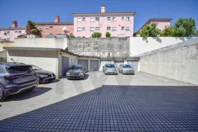 Prédio para Venda em Alvalade