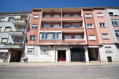 Prédio para Venda em Alvalade