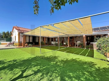 Moradia T6 para Venda em Povoa da Isenta