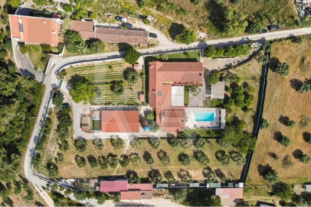 Moradia T6 para Venda em Povoa da Isenta Foto 2