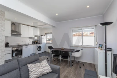 Apartamento T2 para Venda em Algueirão-Mem Martins