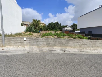 Terreno para Venda em São Domingos de Rana