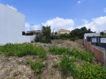 Terreno para Venda em São Domingos de Rana