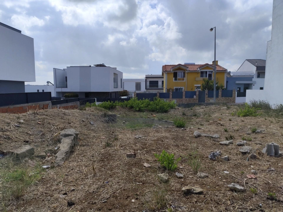Terreno para Venda em São Domingos de Rana Foto 7