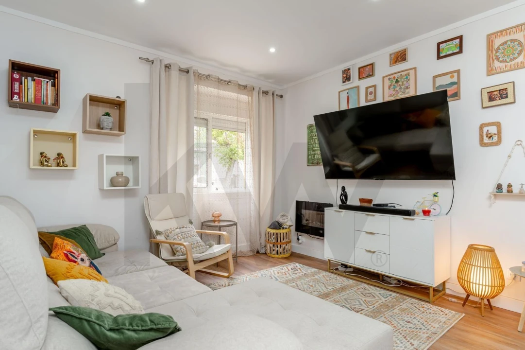Apartamento T2 para Venda em Moita Foto 3