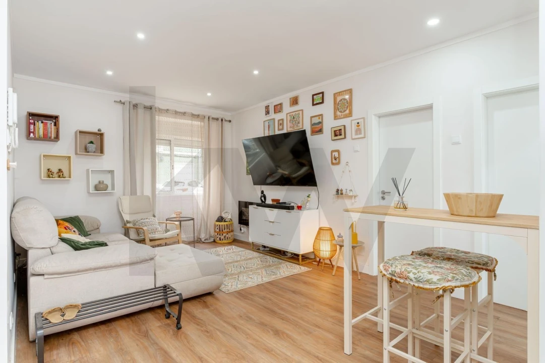 Apartamento T2 para Venda em Moita Foto 8